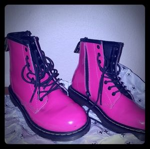 Dr Martens Delaney Boots